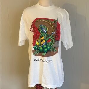 Vintage T-shirt featuring iguana playing guitar and limes Riviera Maya, Mexico